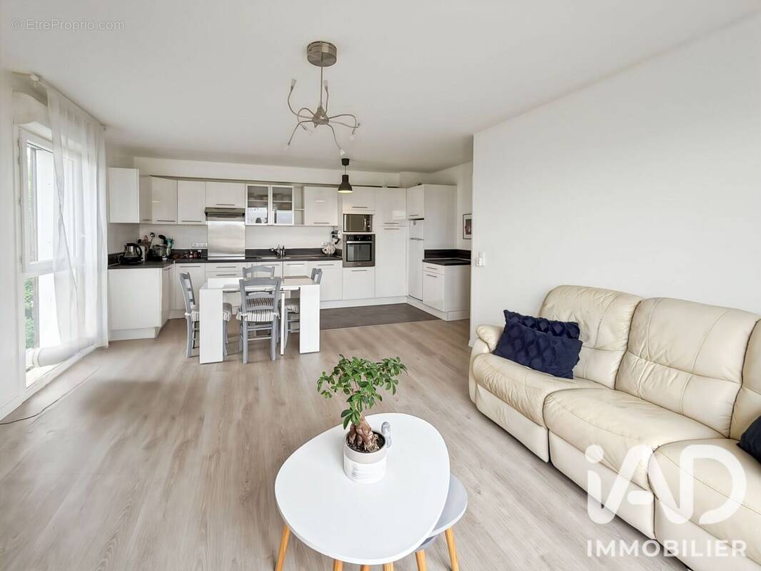 Photo 1 - Appartement à GUIGNES