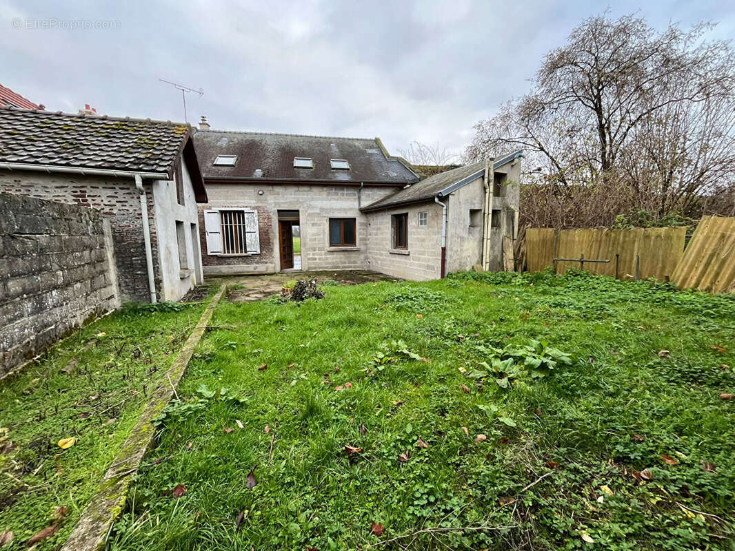 Maison à ANGUILCOURT-LE-SART
