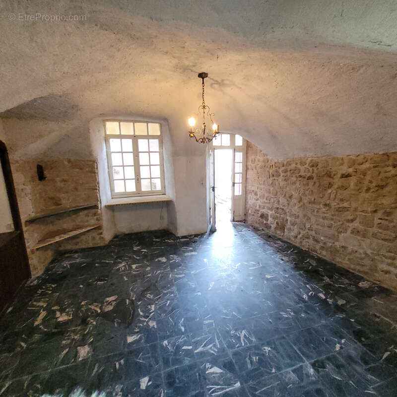 Maison de village 150 m² habitables - photo 5