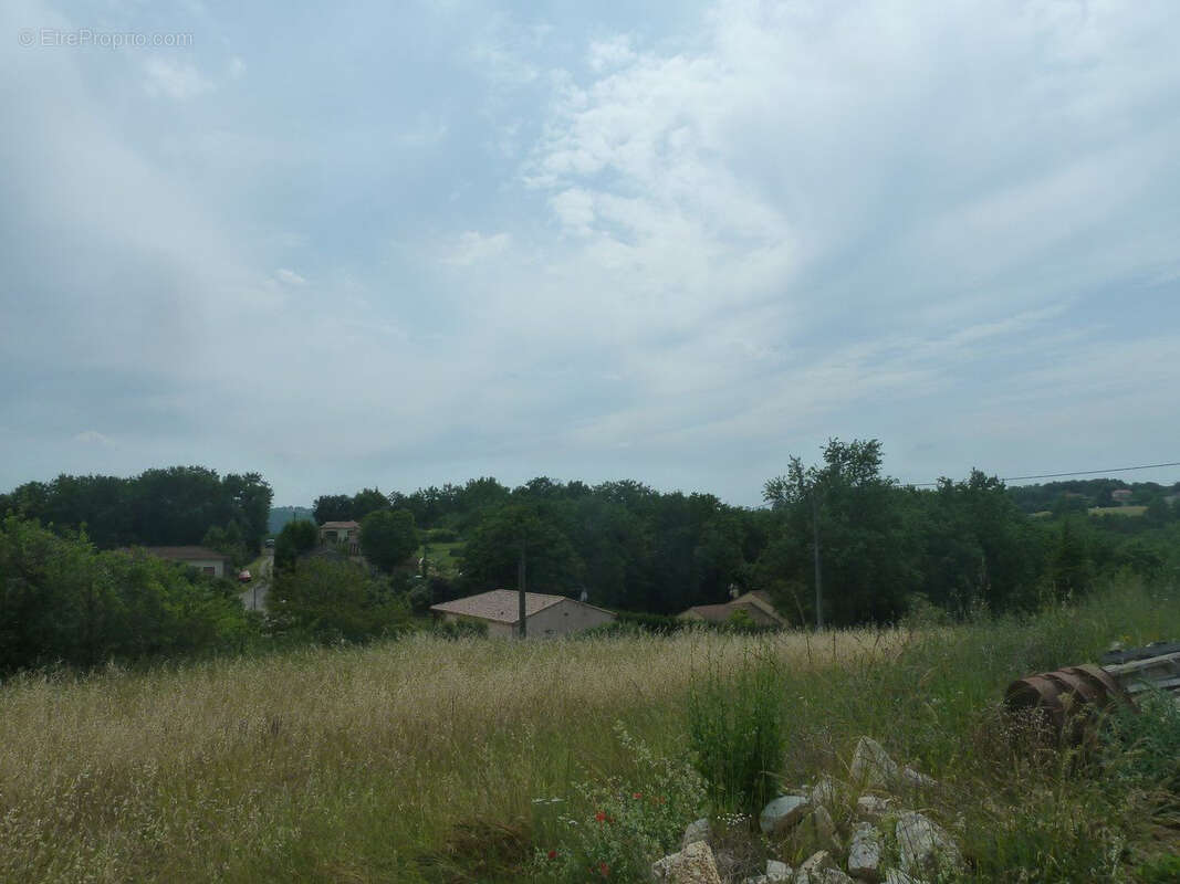 Terrain à SOTURAC