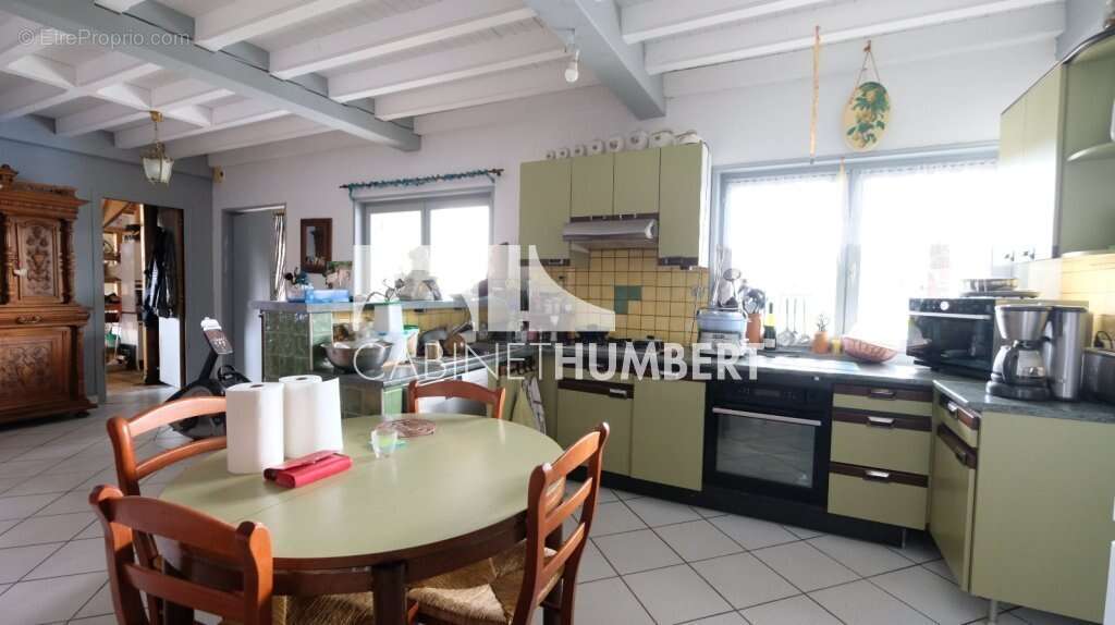 Maison à BOISSET-LES-MONTROND