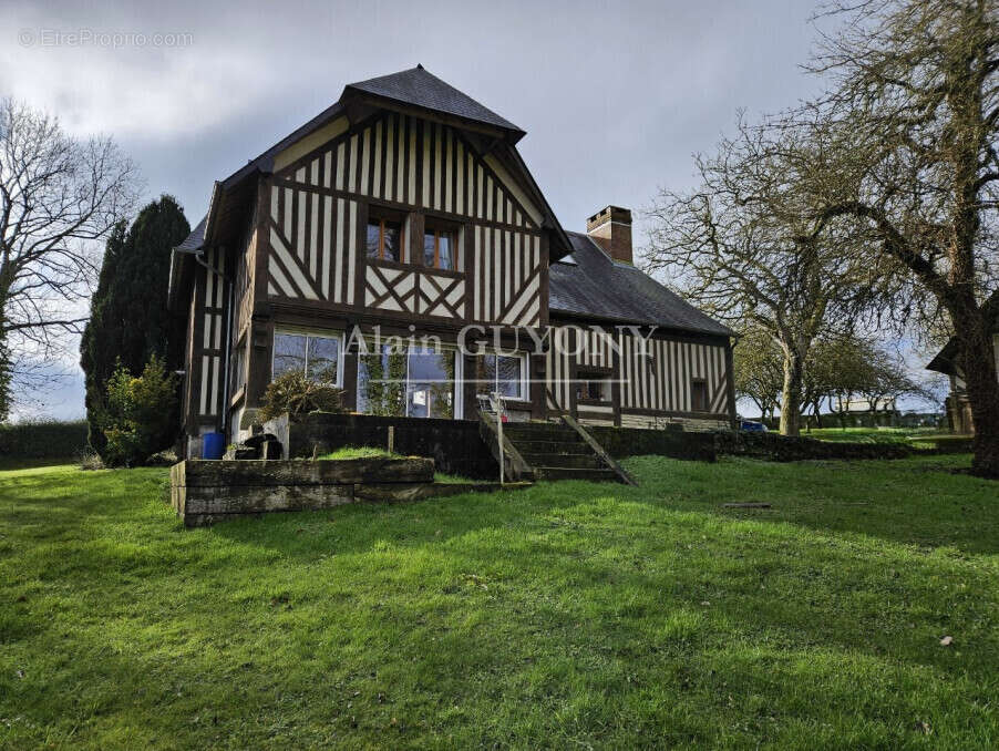 Maison à PONT-L&#039;EVEQUE