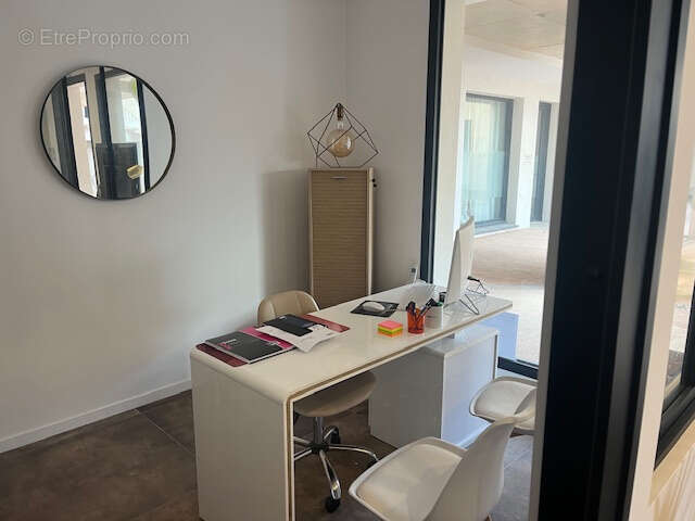 Commerce à PIETROSELLA