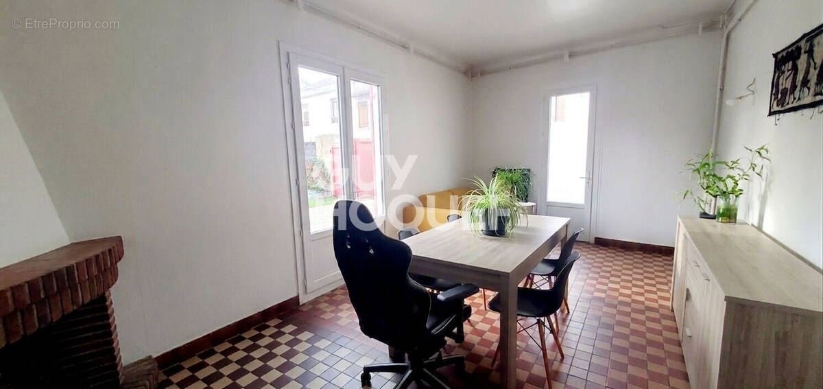 Appartement à SOUSTONS