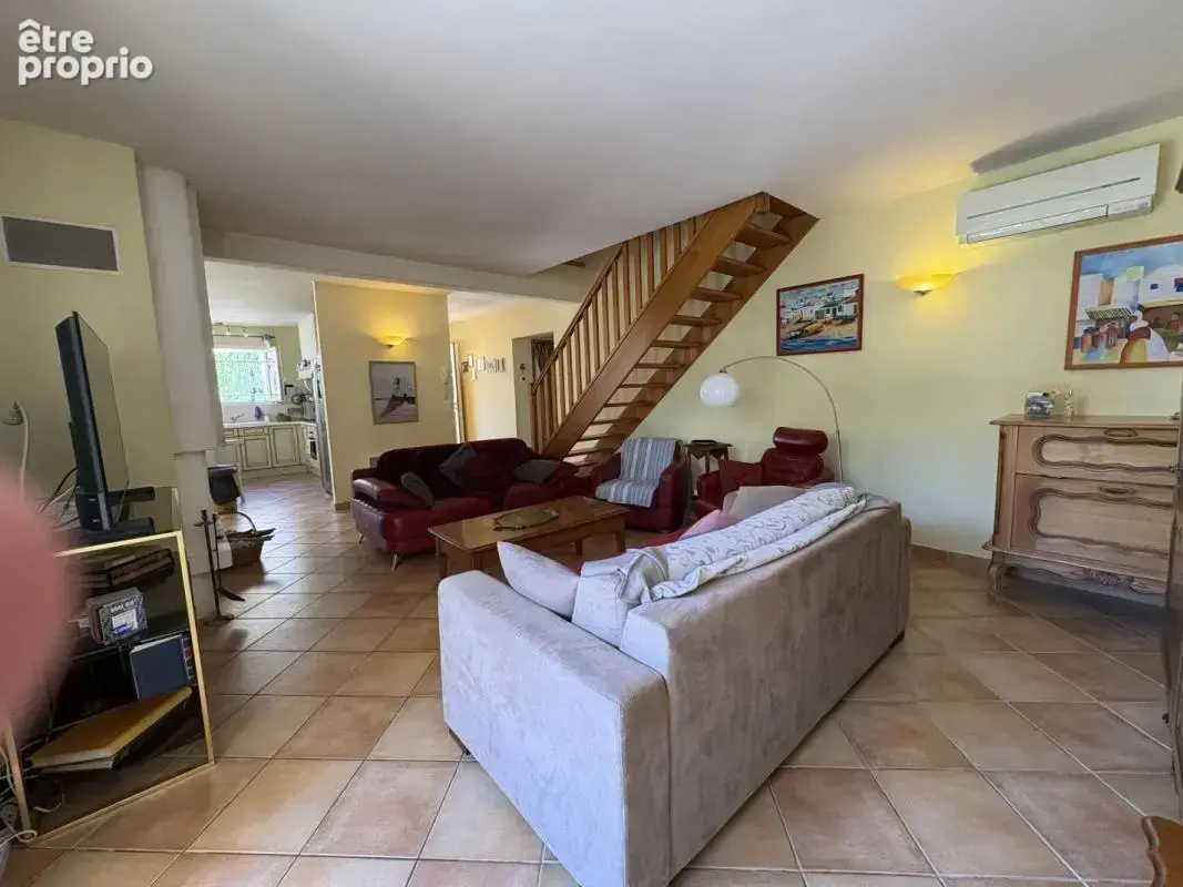 Maison 5 pièces 155 m² à vendre à Lespignan (34710) - photo 2