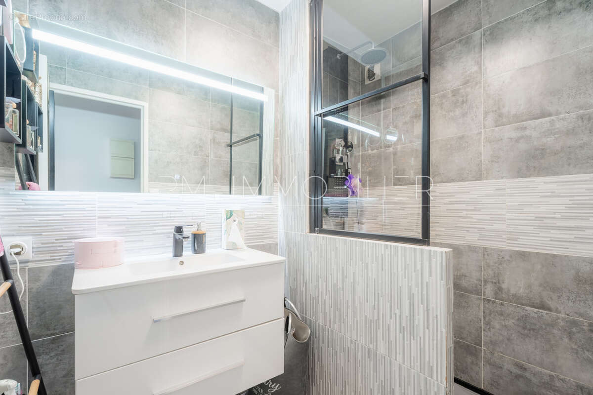 Appartement à MARSEILLE-11E