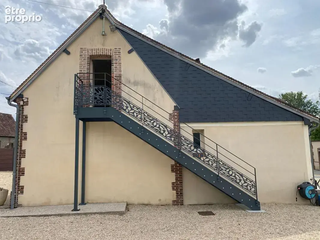 Propiété avec étang et rivière 273 m2 - photo 11