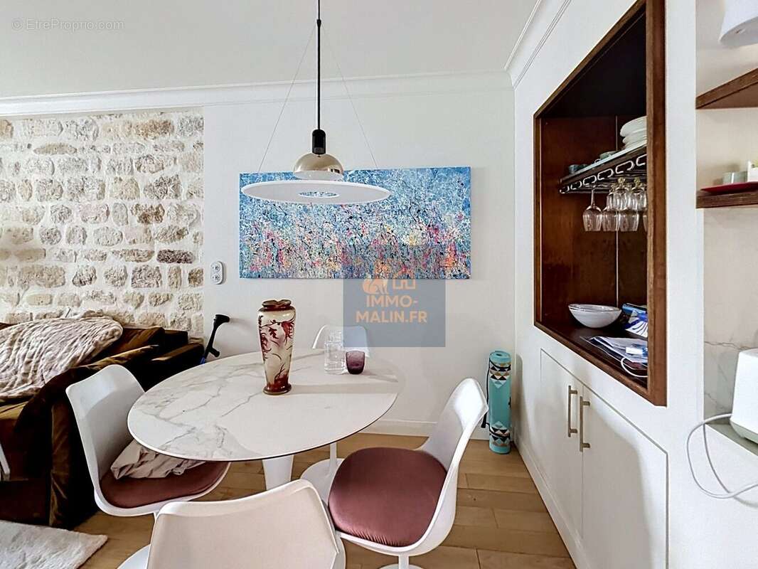 Appartement à PARIS-11E