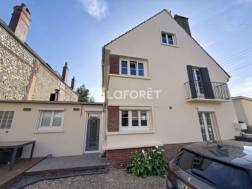 Maison à SOTTEVILLE-LES-ROUEN