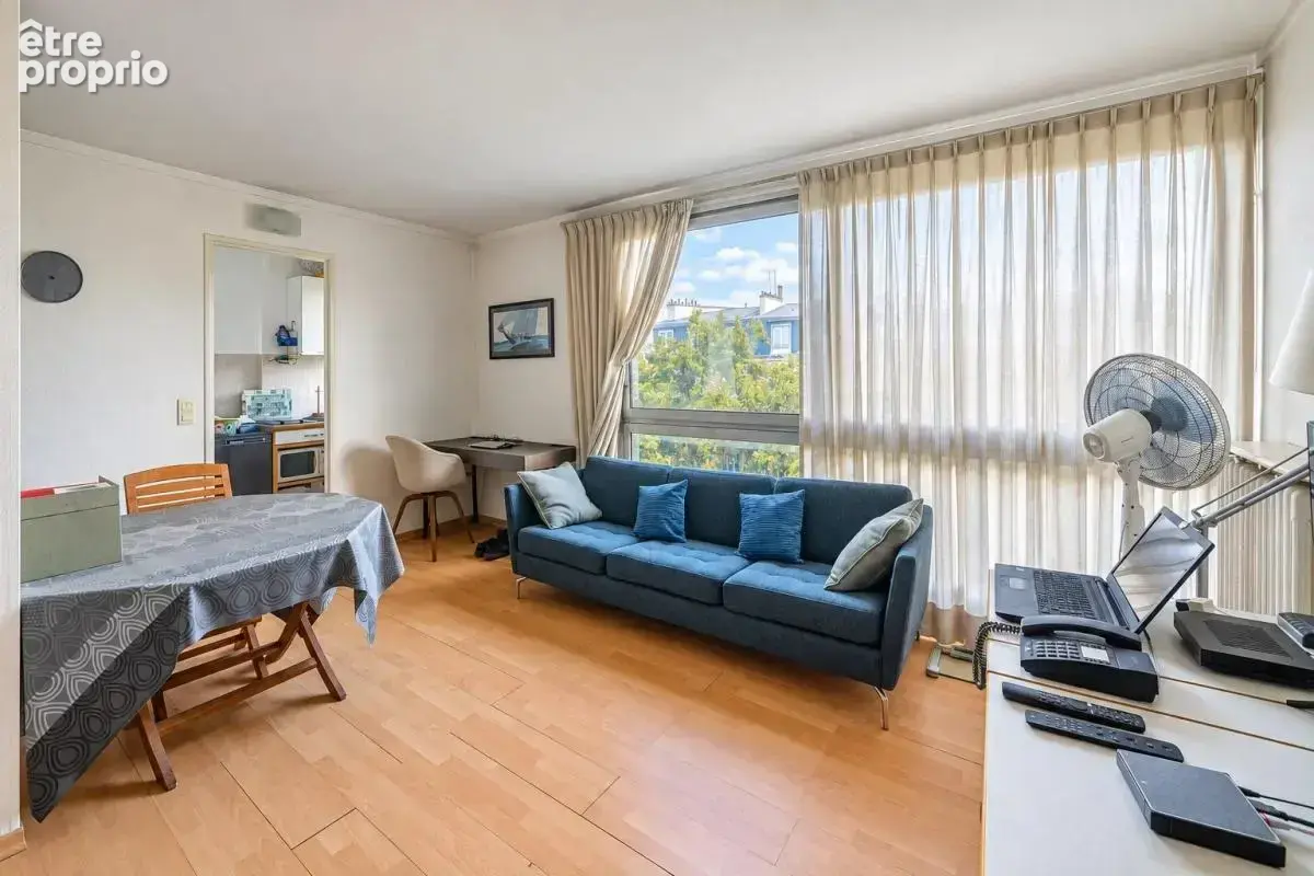 Appartement à PARIS-14E