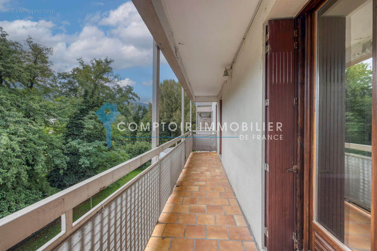 Appartement à VIZILLE