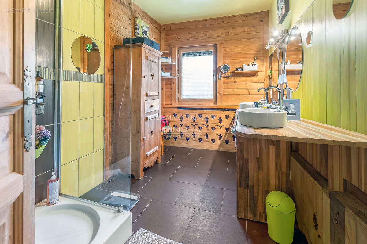 Maison à BOGEVE