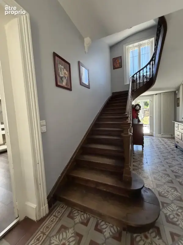 Belle maison de maître, 208 m2 hab., à marlhes dans le pilat (42),  parc de 2 995 m2 plat, clos, arboré, const - photo 6