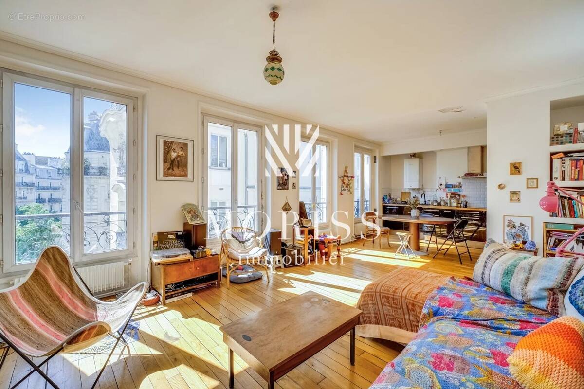 Appartement à PARIS-11E
