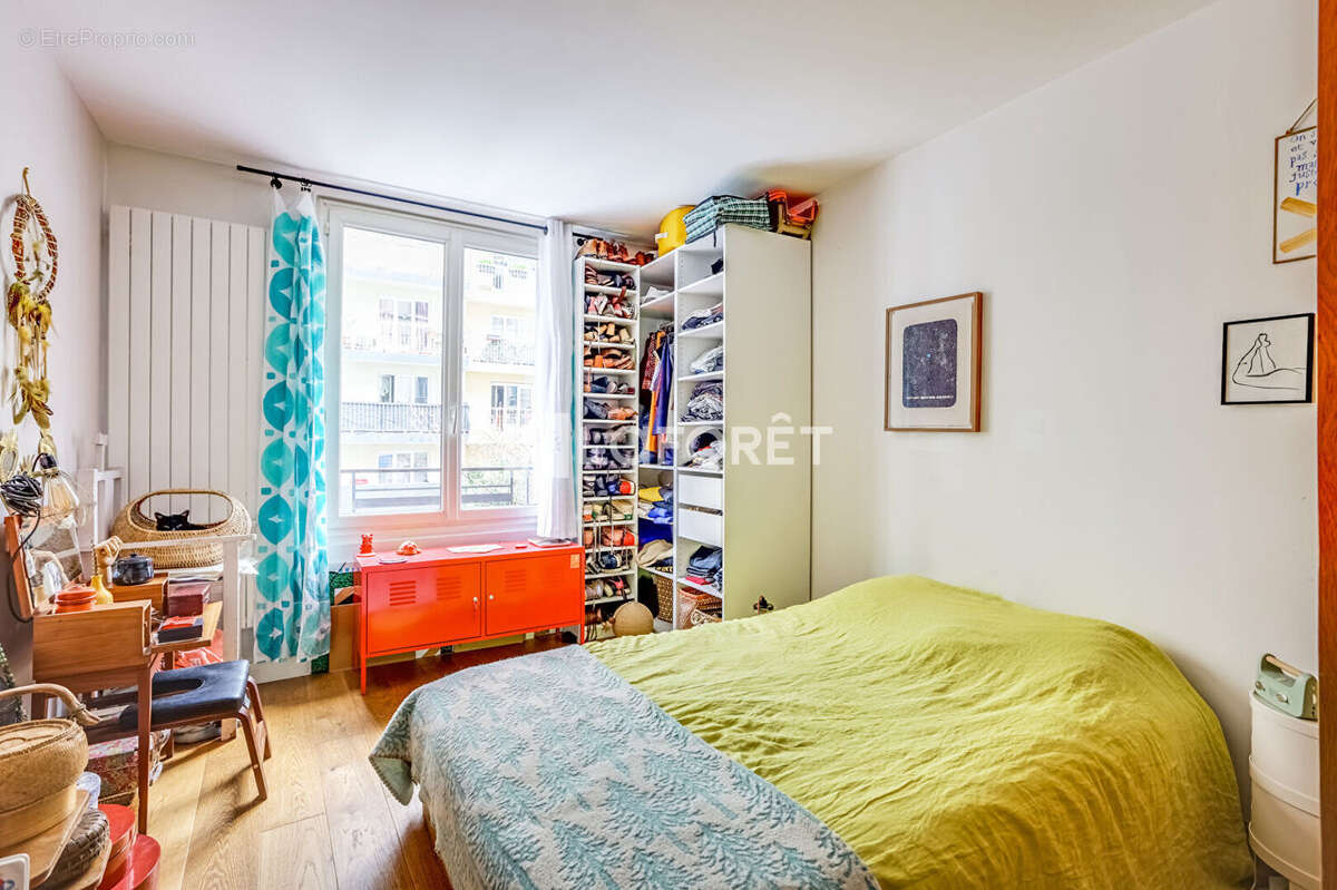 Appartement à PARIS-14E