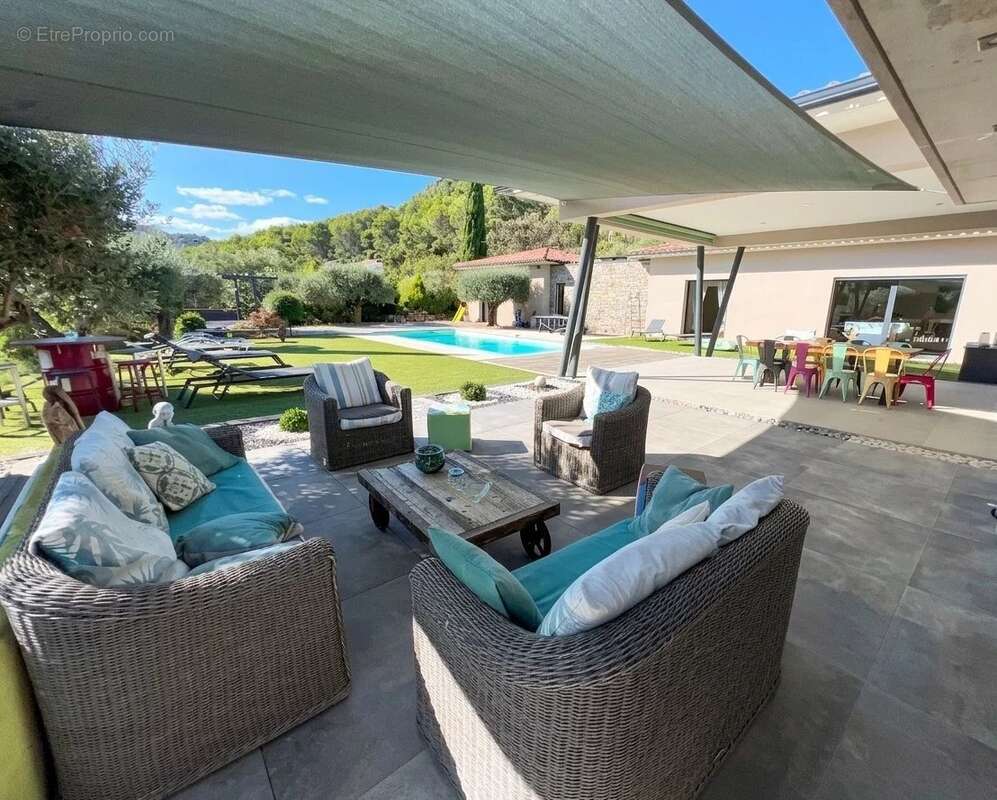 Maison à SOLLIES-TOUCAS