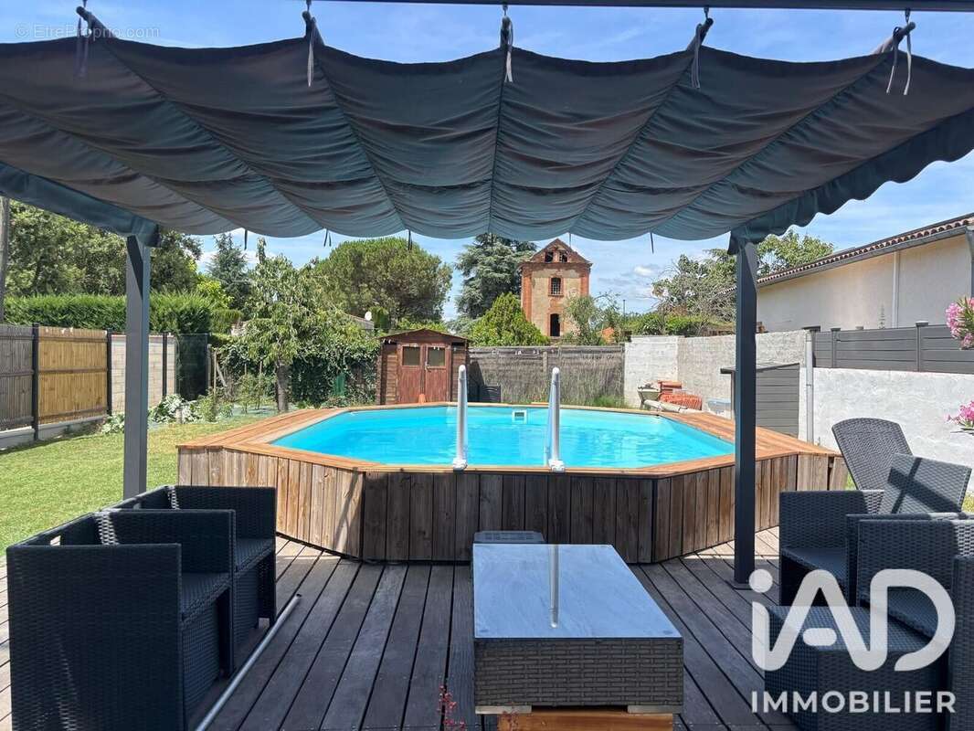 Maison 210 m² à Saint-Jory  - photo 4