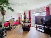 Appartement à FRESNES
