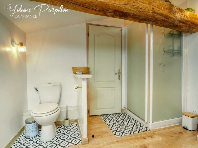 Longère avec 4 chambres et piscine - LES BROUZILS (85) - photo 19