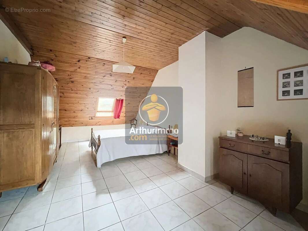 Maison à BOUSSY-SAINT-ANTOINE