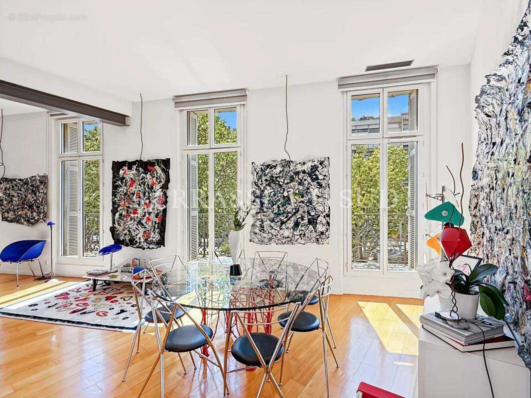 Appartement à MARSEILLE-8E