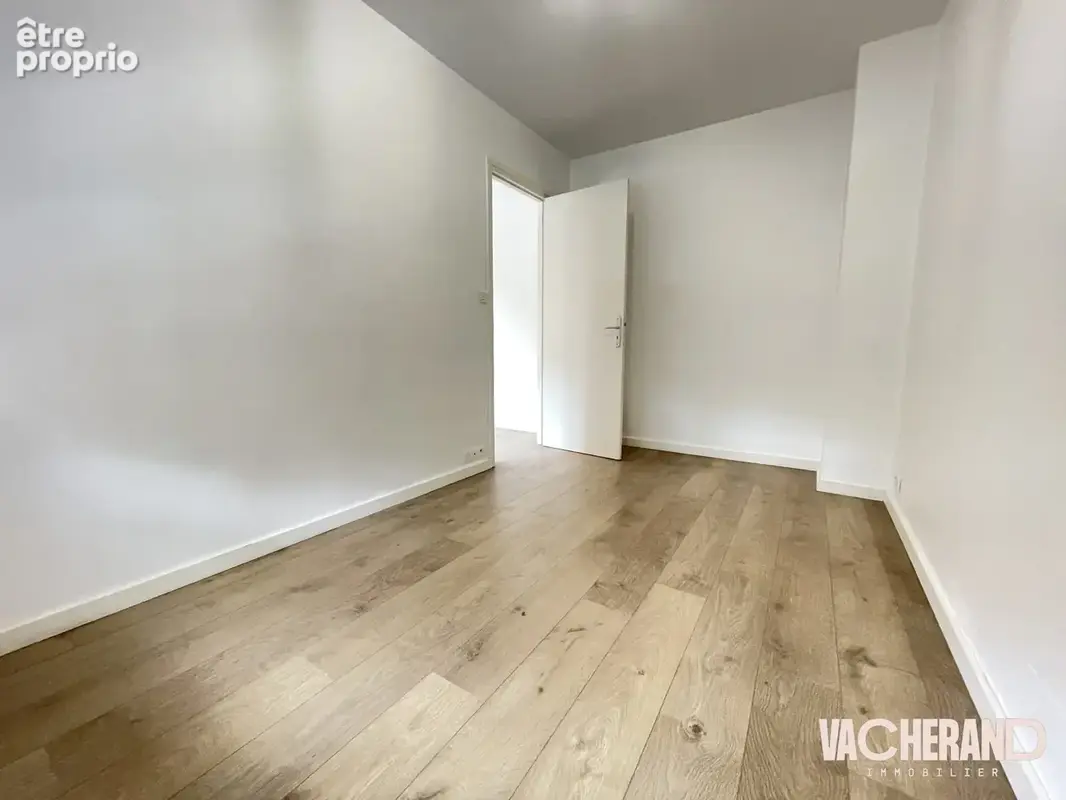 Appartement 4 pièces 74 m² à vendre à Lille (59000) - photo 9
