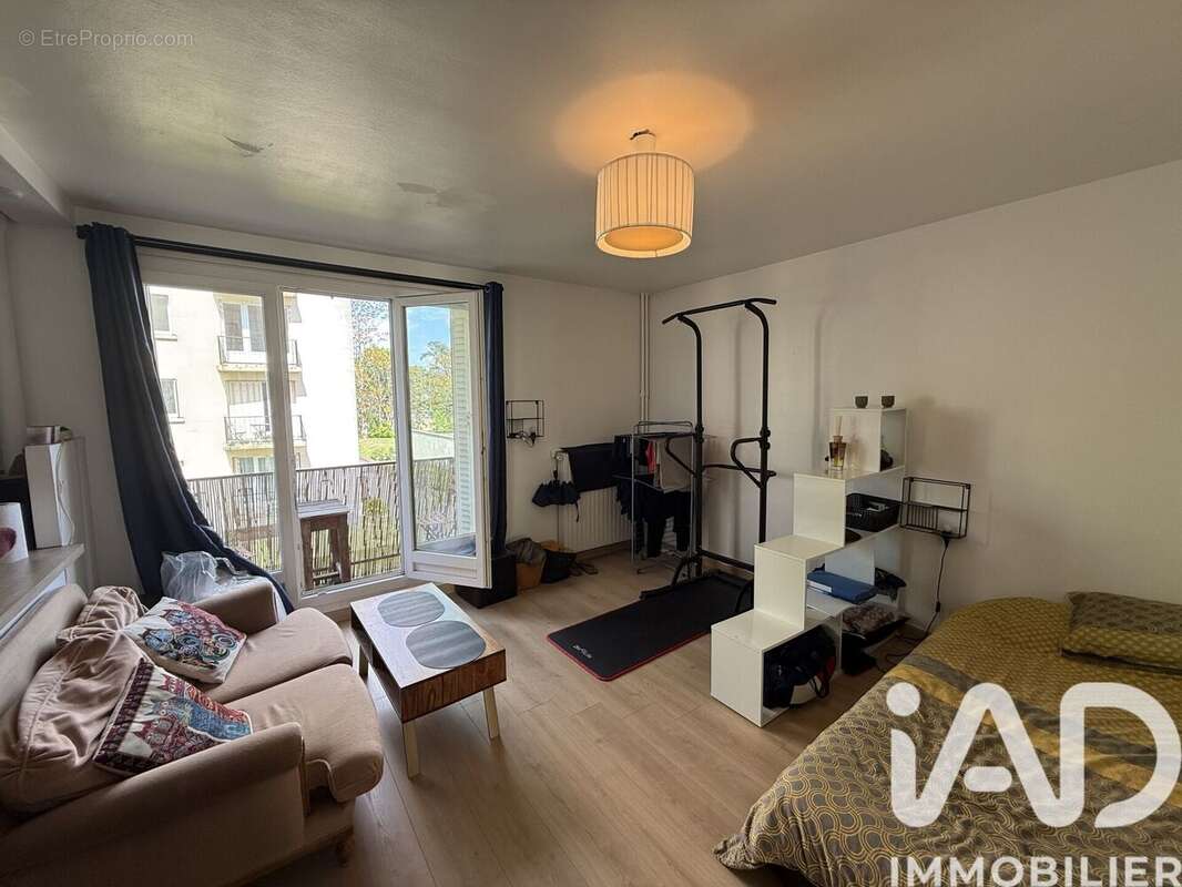 Photo 2 - Appartement à SAINT-MAUR-DES-FOSSES