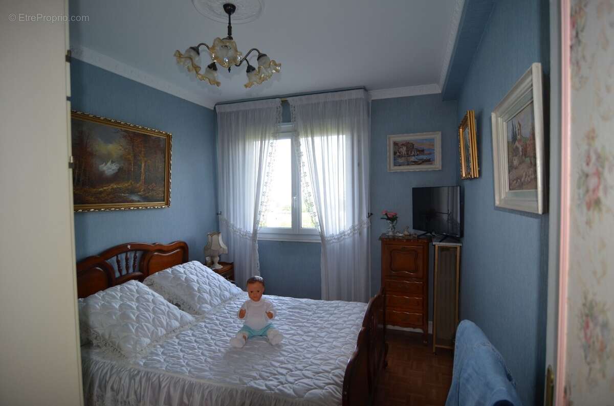 Appartement à PARIS-19E