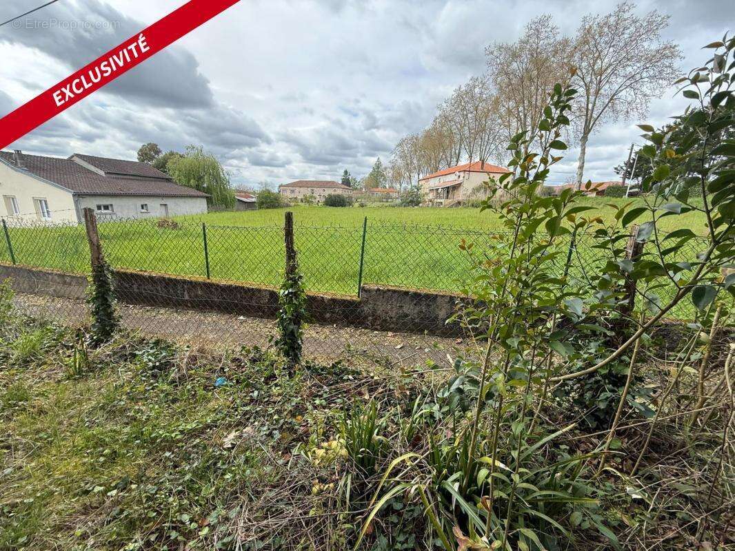Sur le chemin de Compostelle, dans un charmant village étape, cet ancien couvent d'environ 598 m2 habitables vous laissera libre - photo 7