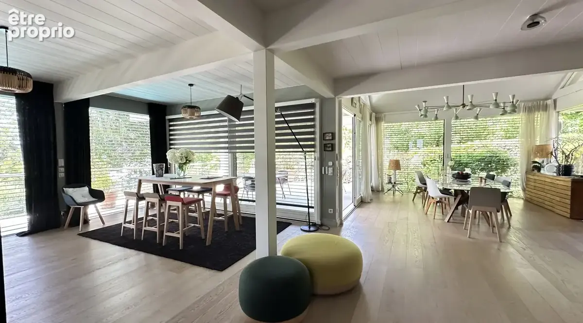 Villa d'architecte de 300 m² avec piscine et jardin de 1100 m², au calme absolu - photo 5