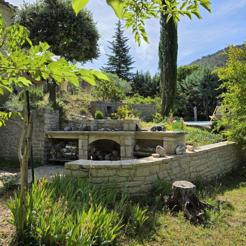 Splendide maison avec 2 logements et piscine - photo 26