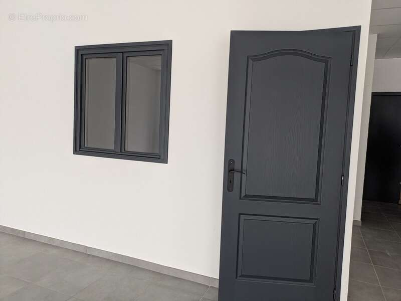 Commerce à SAINT-MARTIN-LE-VINOUX