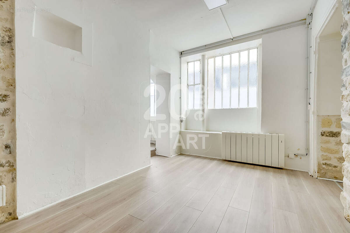 Appartement à PARIS-20E