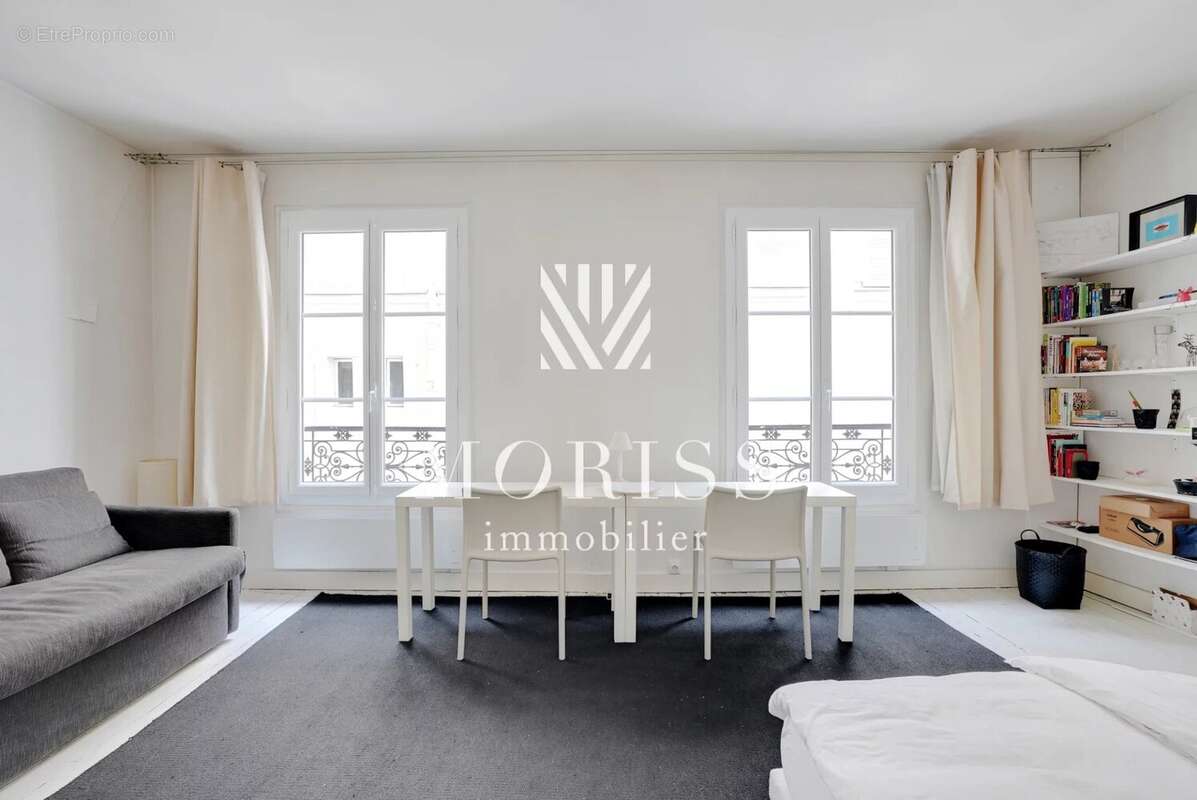 Appartement à PARIS-14E