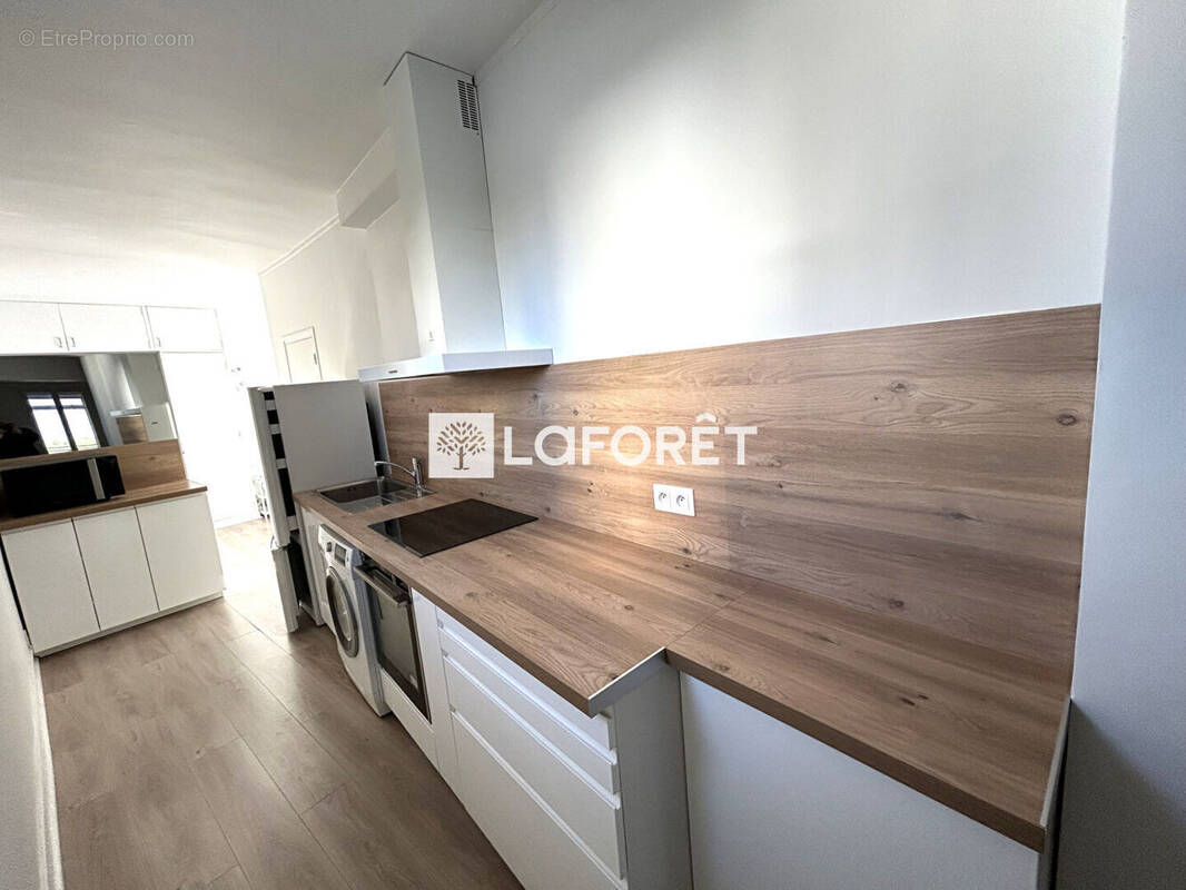 Appartement à PARIS-14E