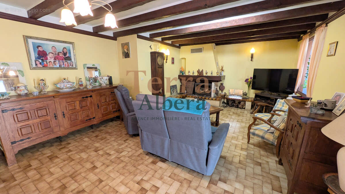 Laroque-des-Albères -Vente en NUE PROPRIETE - photo 8