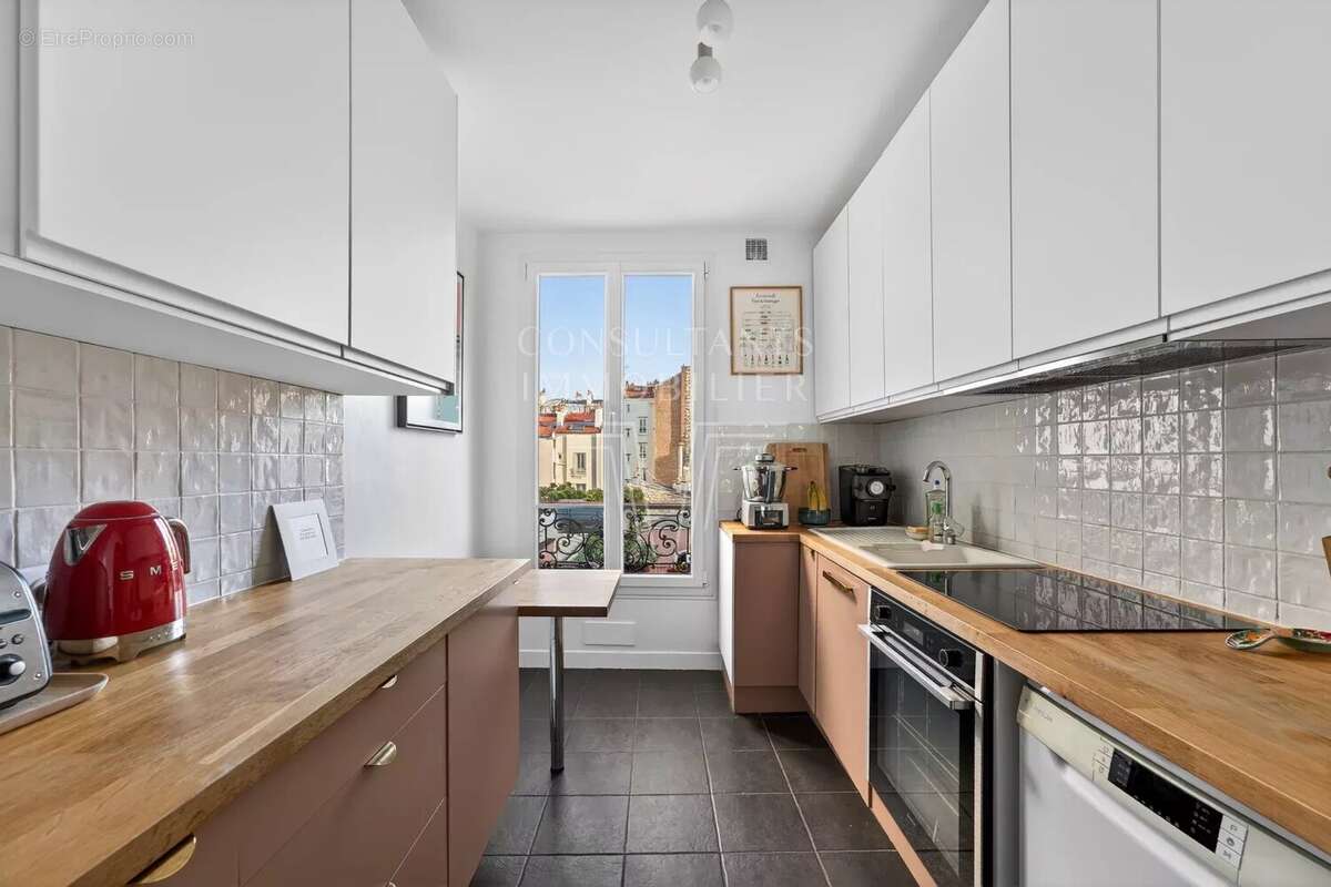 Appartement à LEVALLOIS-PERRET