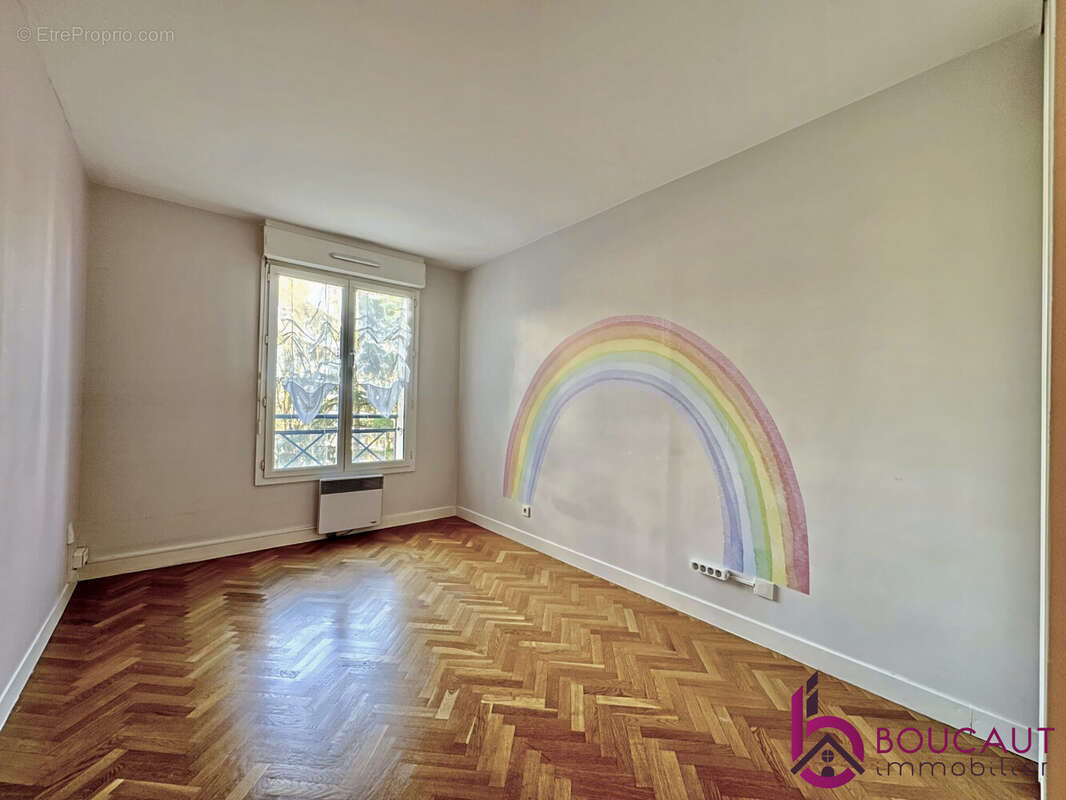 Appartement à LE PLESSIS-ROBINSON