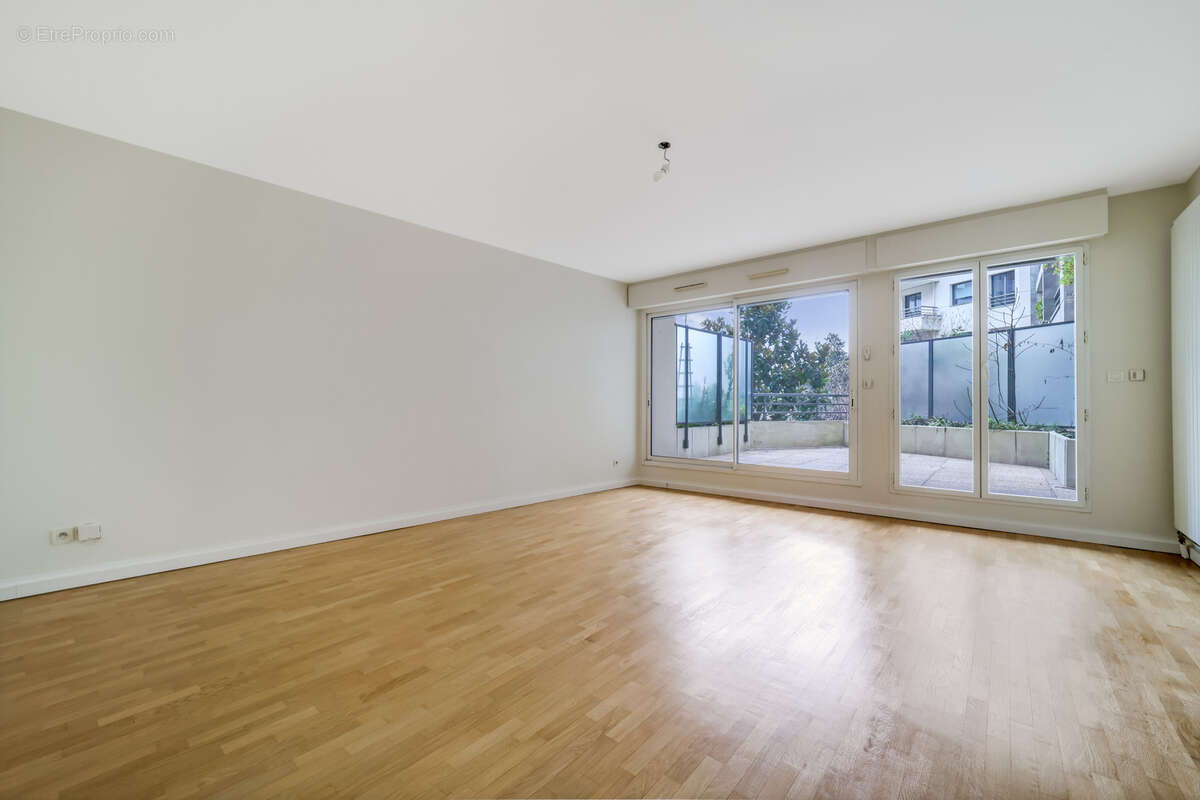 Appartement à ISSY-LES-MOULINEAUX