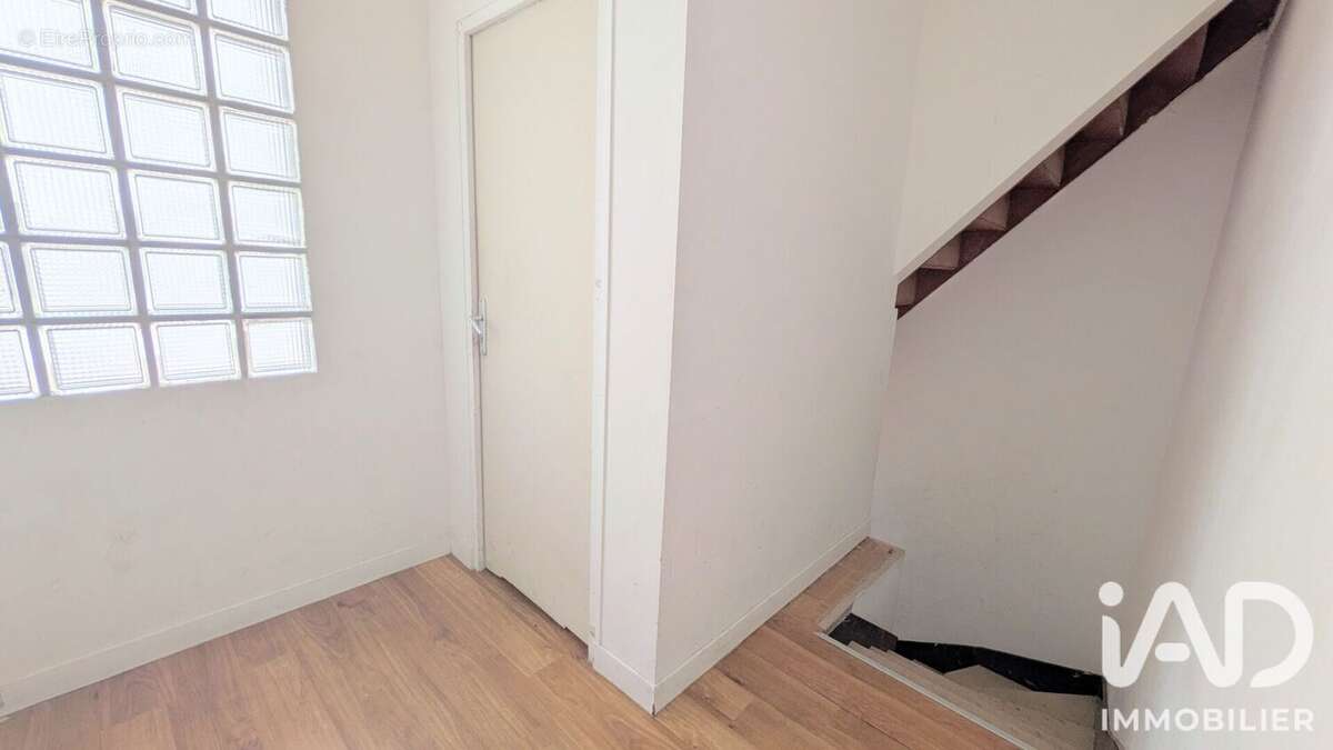 Photo 5 - Appartement à LIVRY-GARGAN
