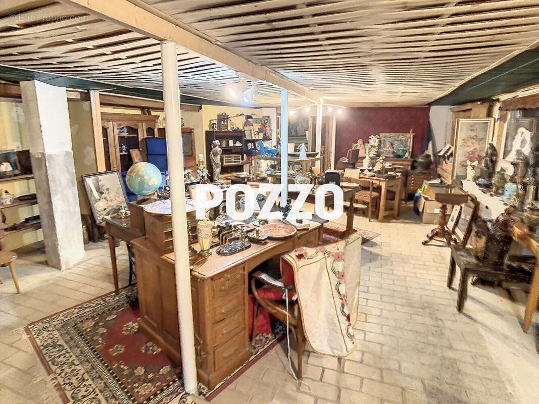 Commerce à SOURDEVAL