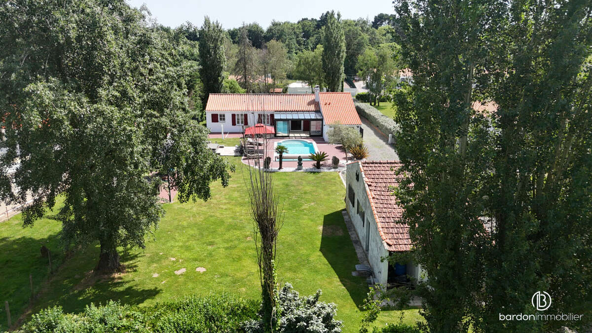 Maison 7 pièces - 150 m² - Saint Gervais - photo 2
