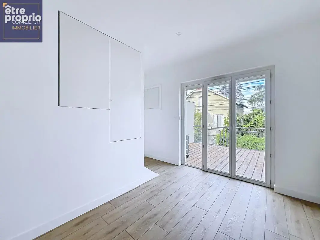 Maison 100 m² entièrement rénovée – 3 chambres, garage et jardin - photo 6