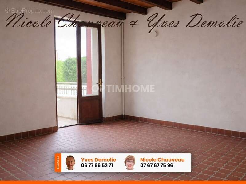 Maison à VERNET-LA-VARENNE