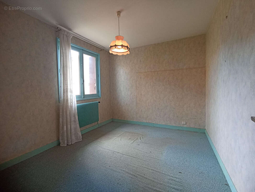 Maison 114m² et 331m² de terrain COURNON D'AUVERGNE - photo 8