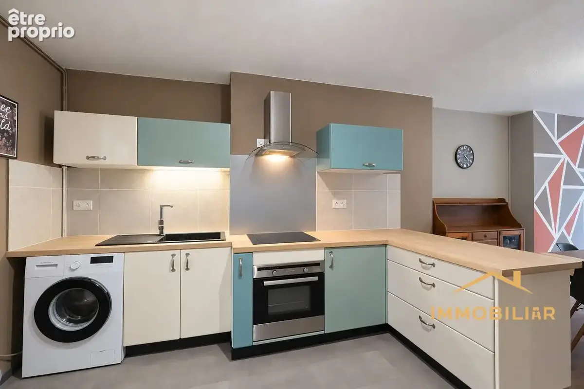 Appartement 3 pièces 65 m² à vendre à Saint-Claude (39200) - photo 2