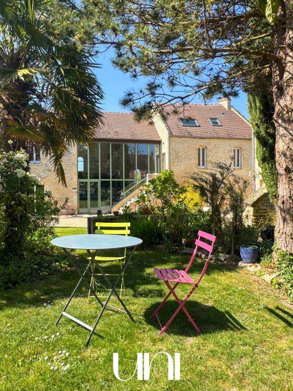 Maison à FONTAINE-HENRY