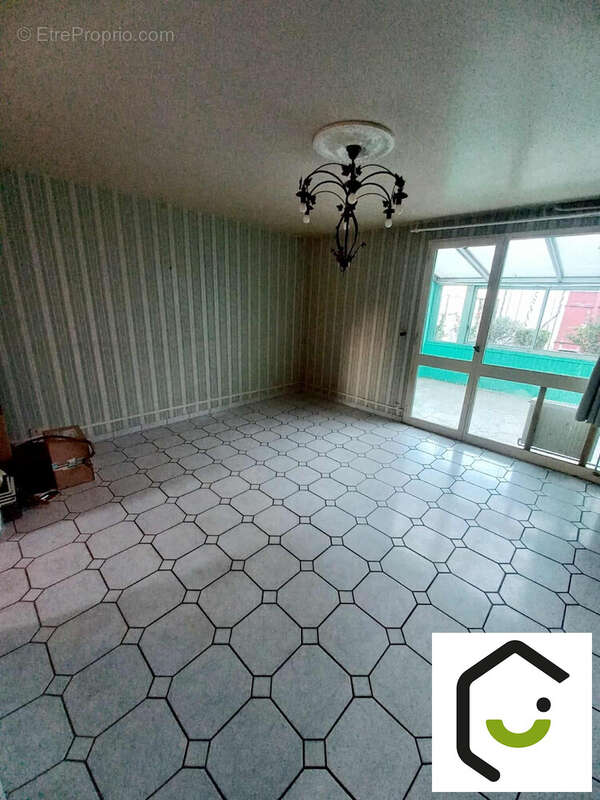 Maison 127 m² à Breteuil  - photo 4
