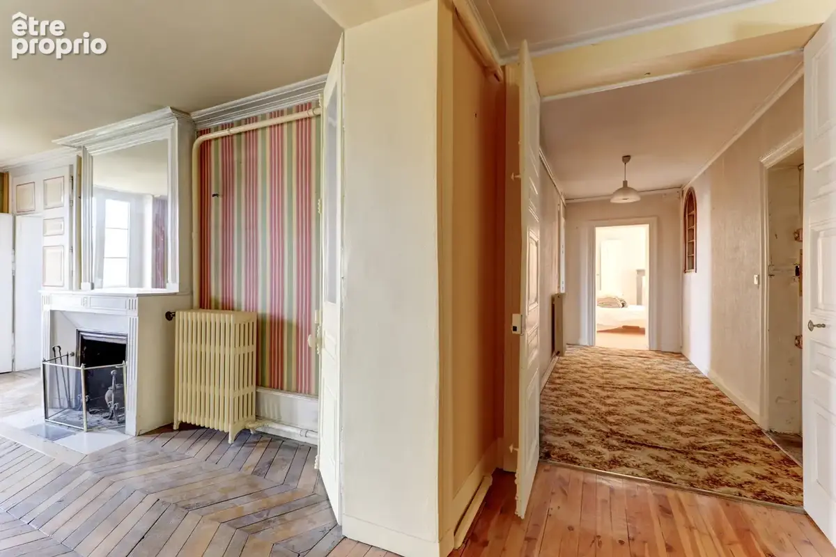 Grand appartement dans immeuble Ancien situé sur le plateau central avec charme - photo 19