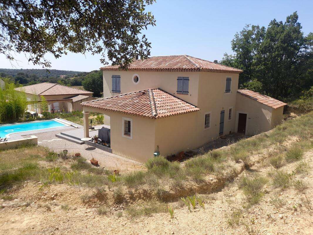 Maison à GINASSERVIS